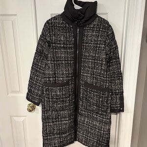 Bernardo Black and White Puffer Coat
